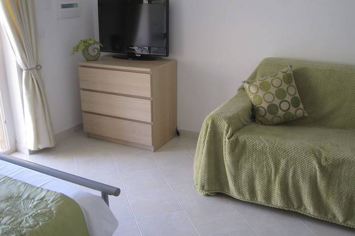 Appartamento intero, Moderno appartamento monolocale fine al Pizzo Beach Club in Contrada Difesa, Pizzo