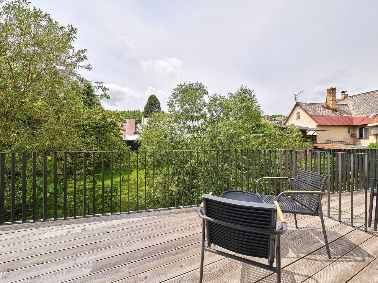 Cały apartament, Luxury Home with large terrace & Netflix in Černý Důl, Černá Hora-Pec