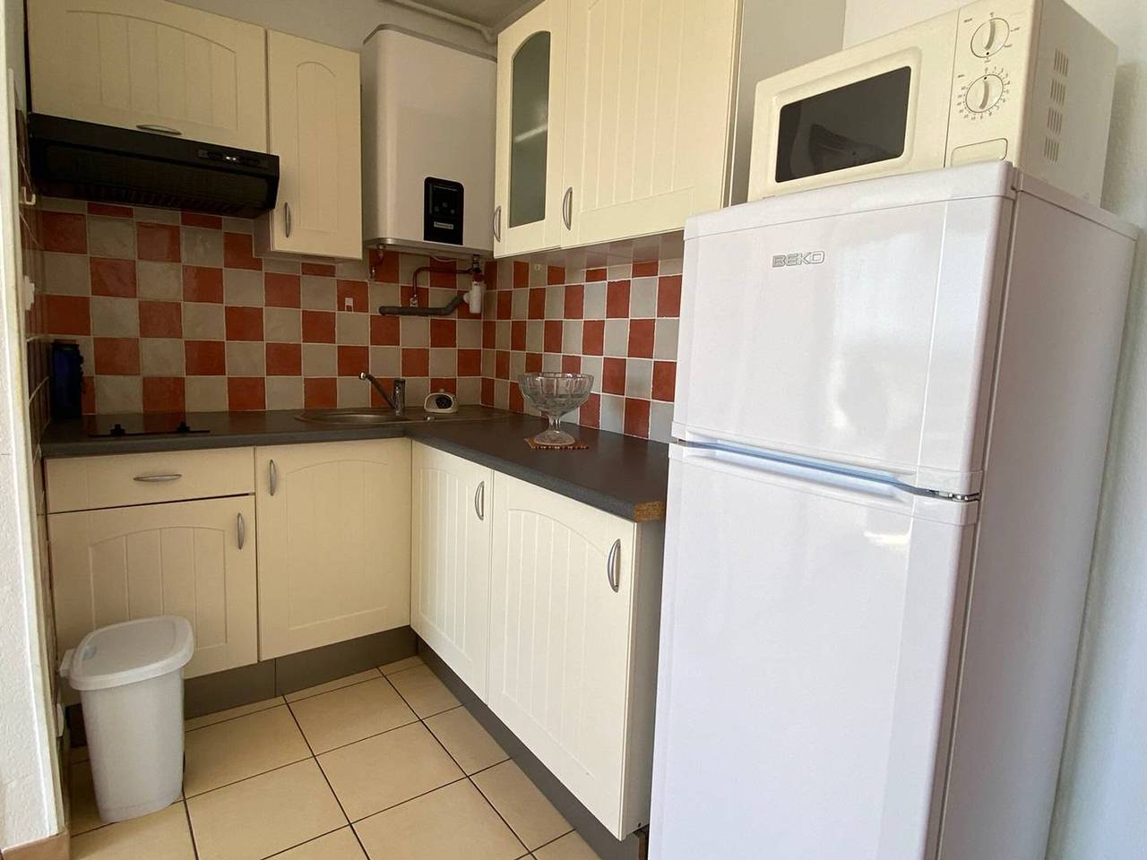 Appartement entier, Studio lumineux 4 personnes avec vue mer, parking privé in Le Barcarès, Côte d'Améthyste