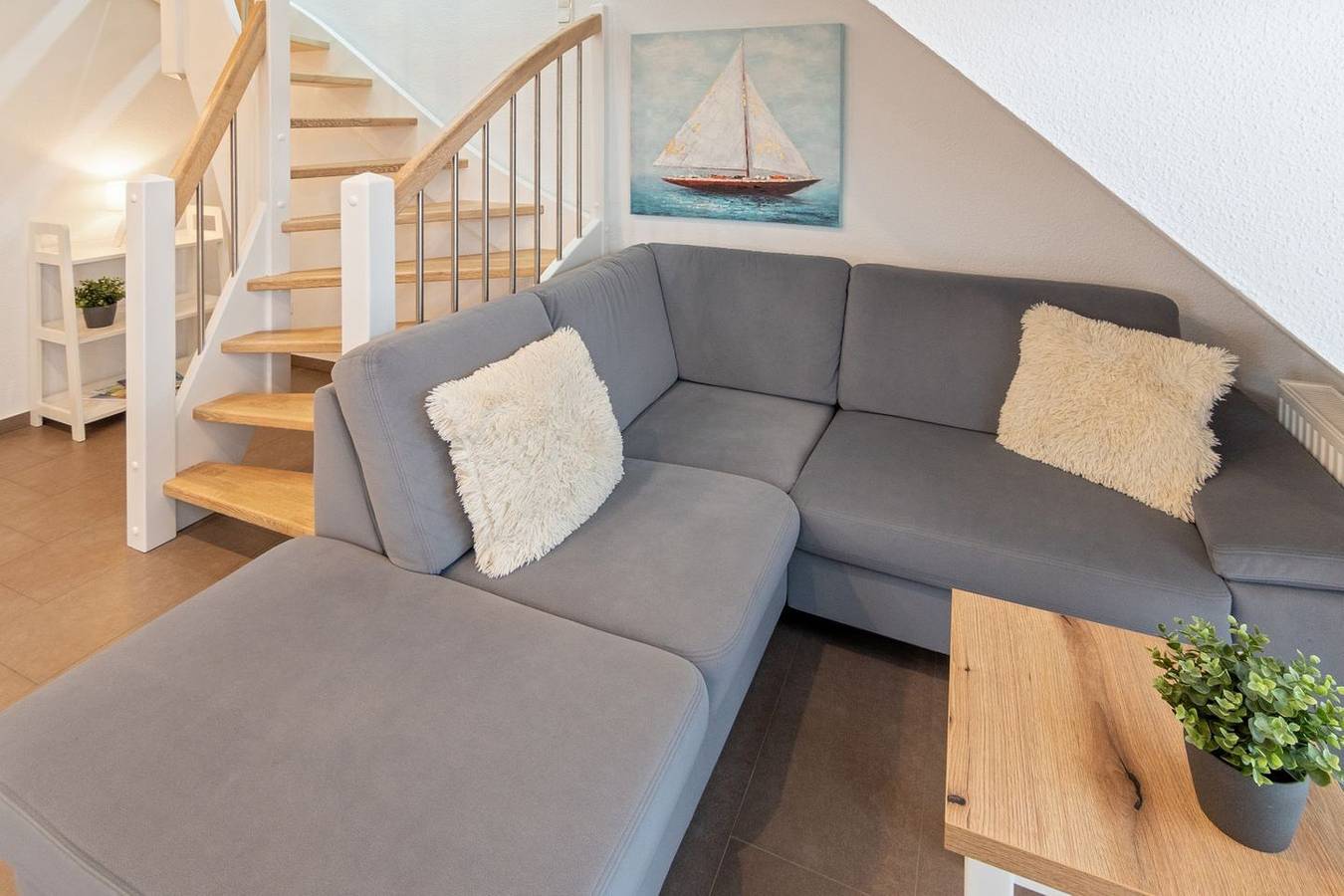 Ganze Wohnung, Komfortables Domizil in Norddeich mit Balkon und moderner Ausstattung in Strand Norddeich, Norddeich