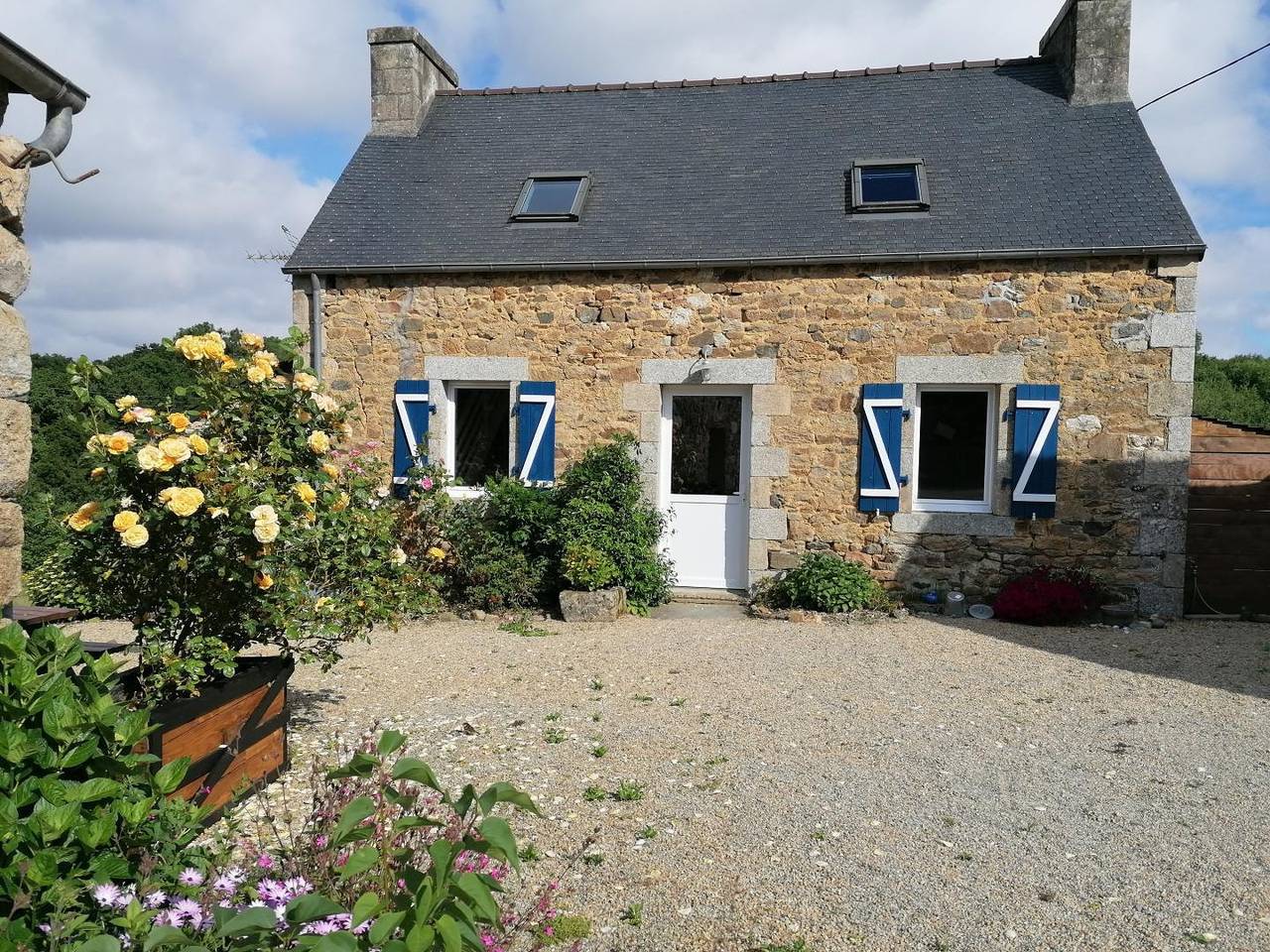 La Maison Bleue in Trémel, Ceinture Dorée