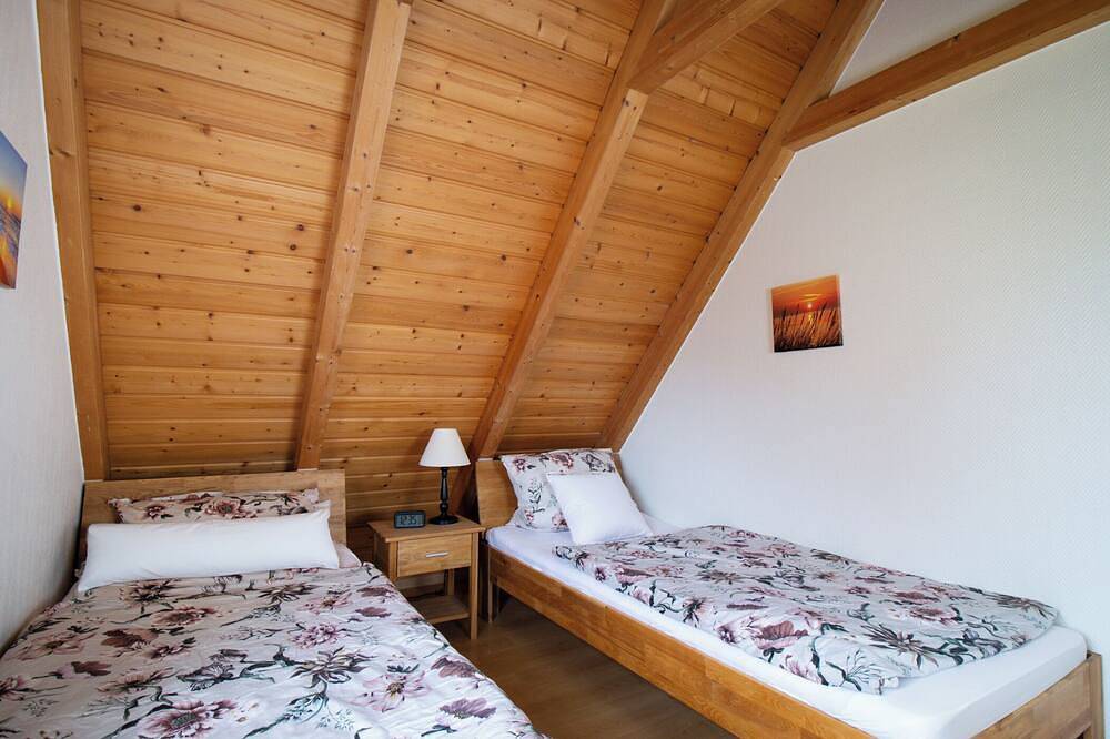 Ferienhaus Tegeler Plate 16. Perfekt für Kinder und privater Garten. in Dorum-Neufeld, Dorum