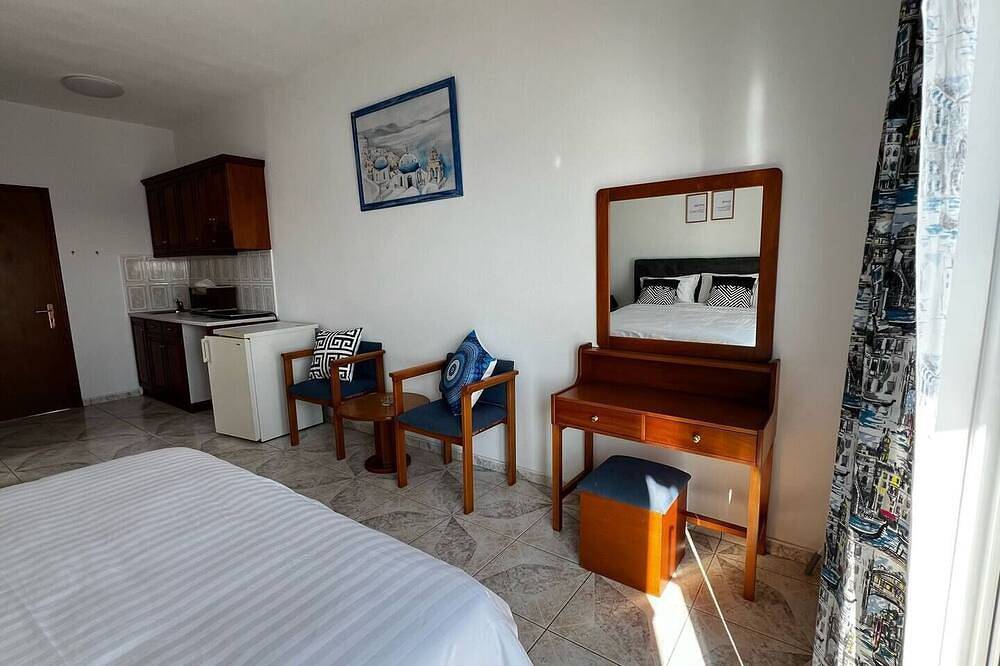 Hel leilighet, Seafront studio with terrace in Samos