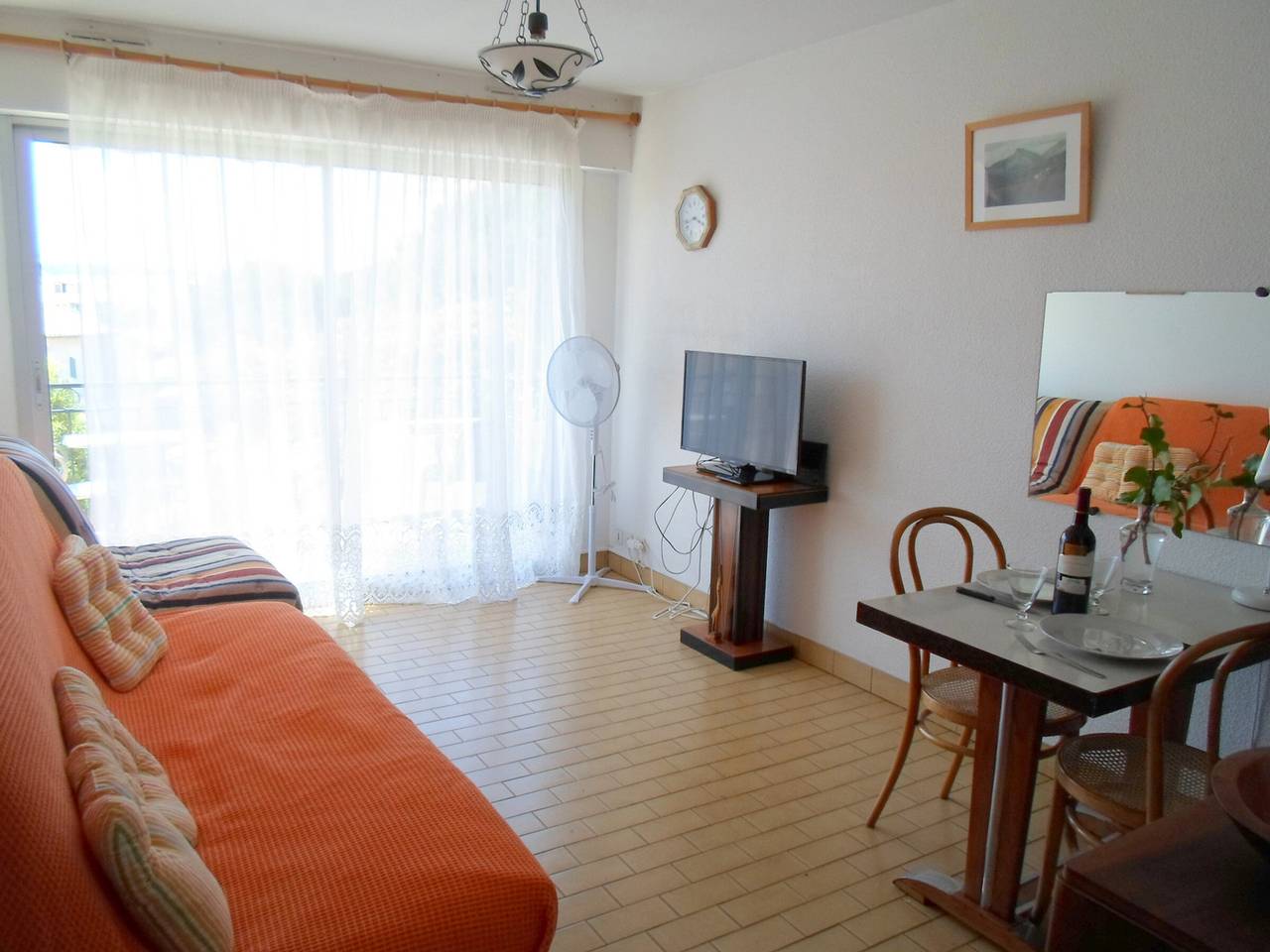 Estudio entero, Estudio luminoso con terraza y Wifi, se admiten mascotas in Balaruc-les-Bains, Côte d'Améthyste