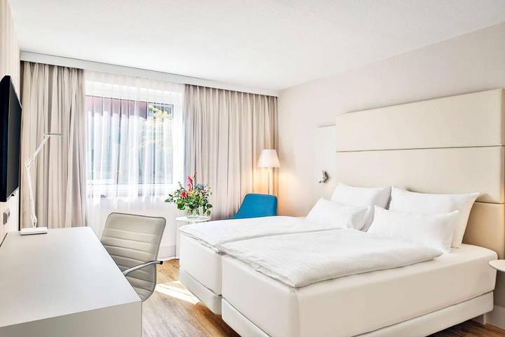 Hotel für 2 Personen, mit Terrasse und Sauna in Schwechat