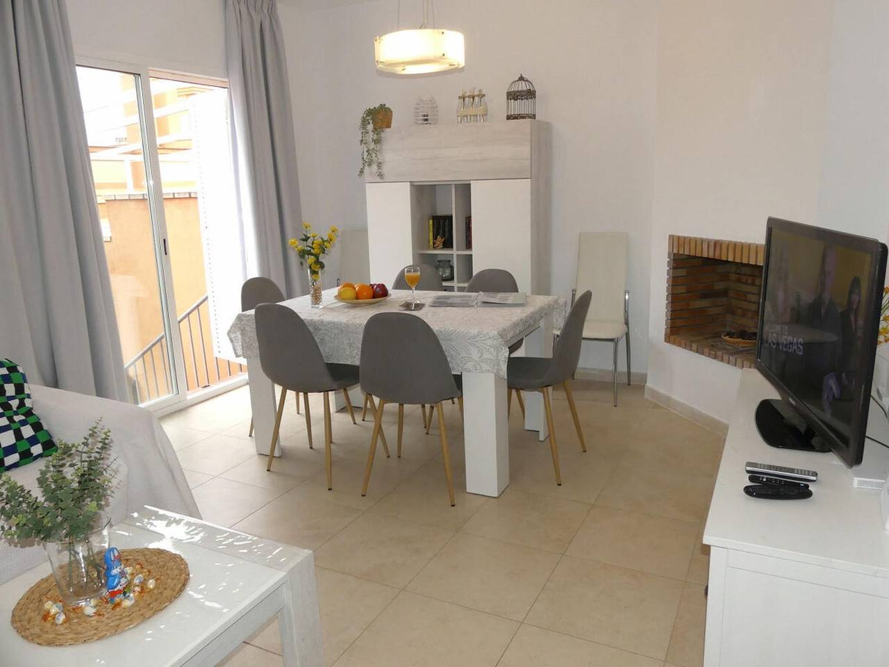 Casa de vacaciones con 3 dormitorios. in Urbanizacion La Esperanza, Vélez-Málaga