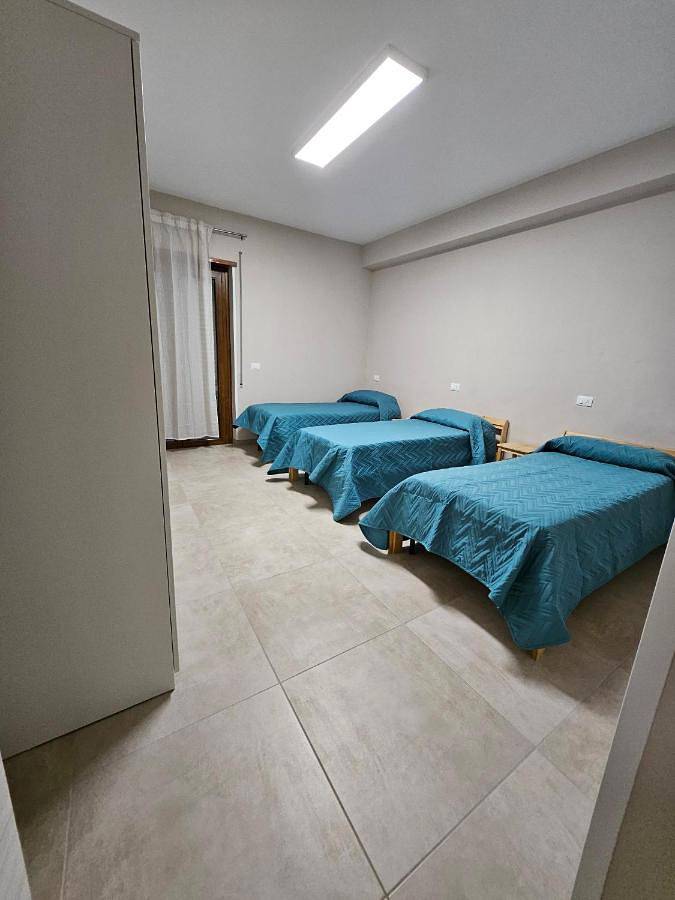 Appartamento per 8 persone, con Balcone e Terrazza nonché Giardino a Avezzano