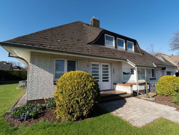 Ganze Ferienwohnung, Haus Eva Wohnung 2 - "Erholsame Ferienwohnung in Wyk auf Föhr – Ihr Traumurlaub wartet!" in Wyk auf Föhr (Stadt), Wyk auf Föhr