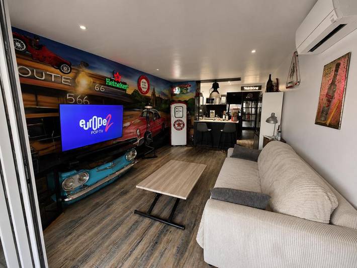 Gîte pour 4 personnes, avec piscine ainsi que balcon et vue dans Port Saint Ange - 2
