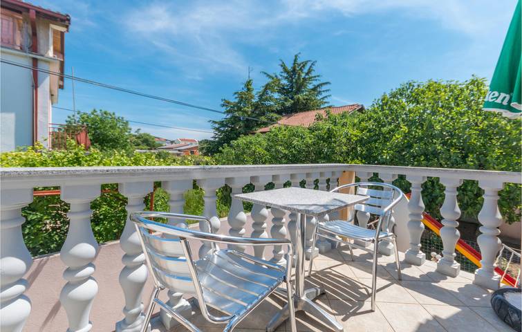 Ferienwohnung für 2 Personen, mit Pool und Terrasse in Zadar