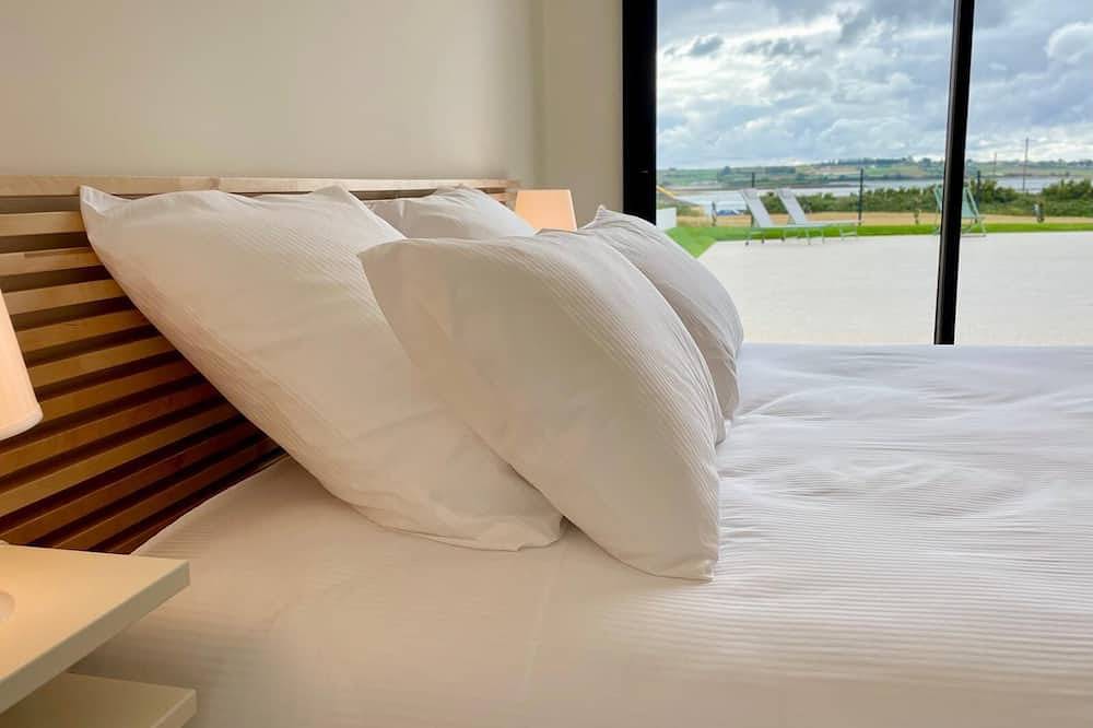 Casa-Moderno-Baño privado-Vista de la bahía in Carantec, Ceinture Dorée