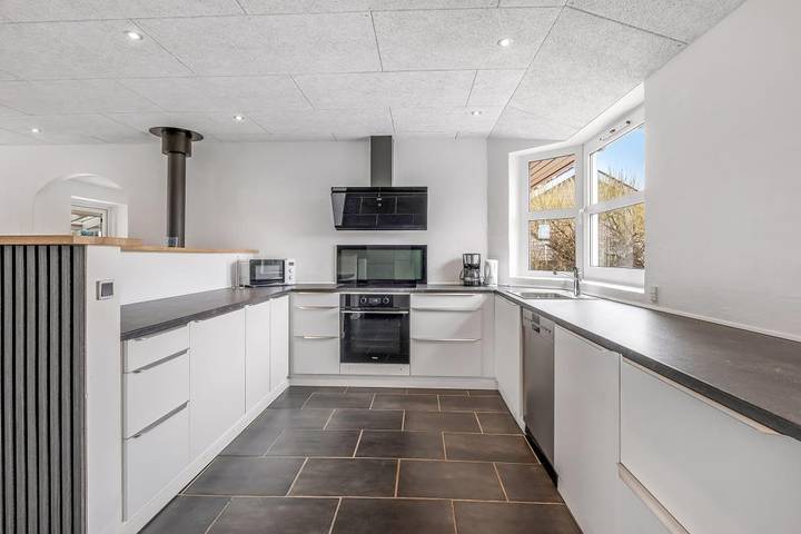 Sønder Klitvej 53A – hübsches Ferienhaus nur 550 m vom Angelsee in Årgab, Holmsland Klit