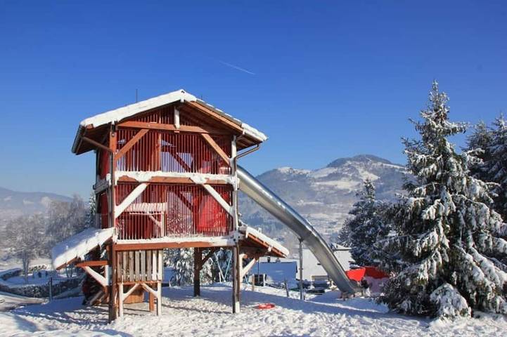 Gîte pour 18 personnes, avec sauna ainsi que jardin et jacuzzi, animaux acceptés à Le Thillot - 4