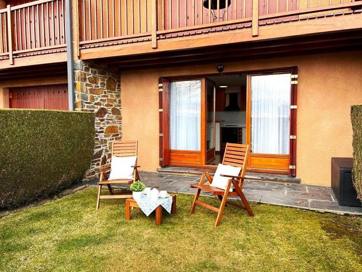 Gîte pour 4 personnes, avec Jardin à Sainte-Léocadie