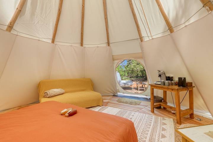 Tipi pour 2 personnes, avec terrasse à Roussillon - 4