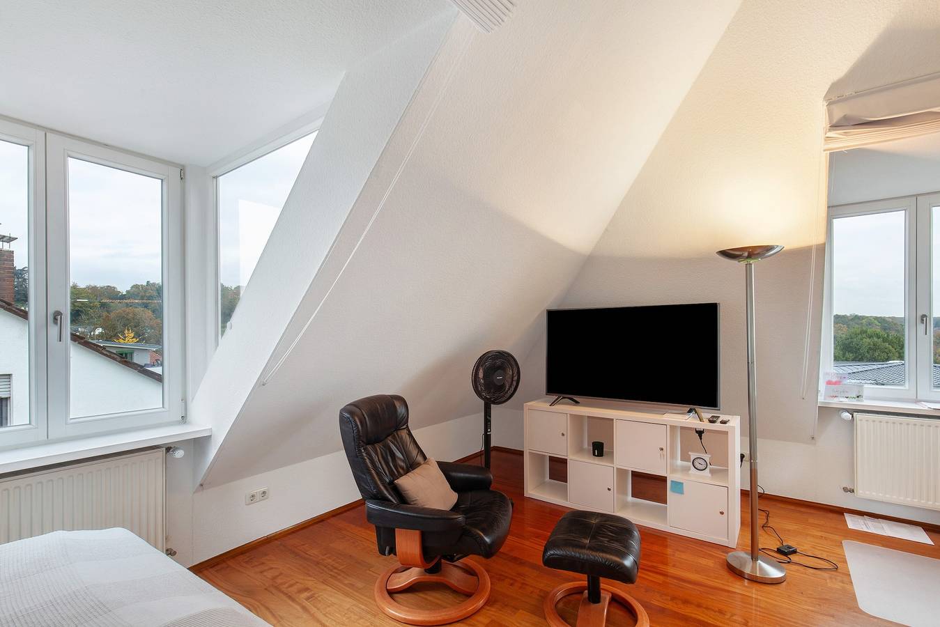 Habitación 'Taunus-Zimmer Skyline-Blick' con Wi-Fi in Bad Soden am Taunus, Bad Soden