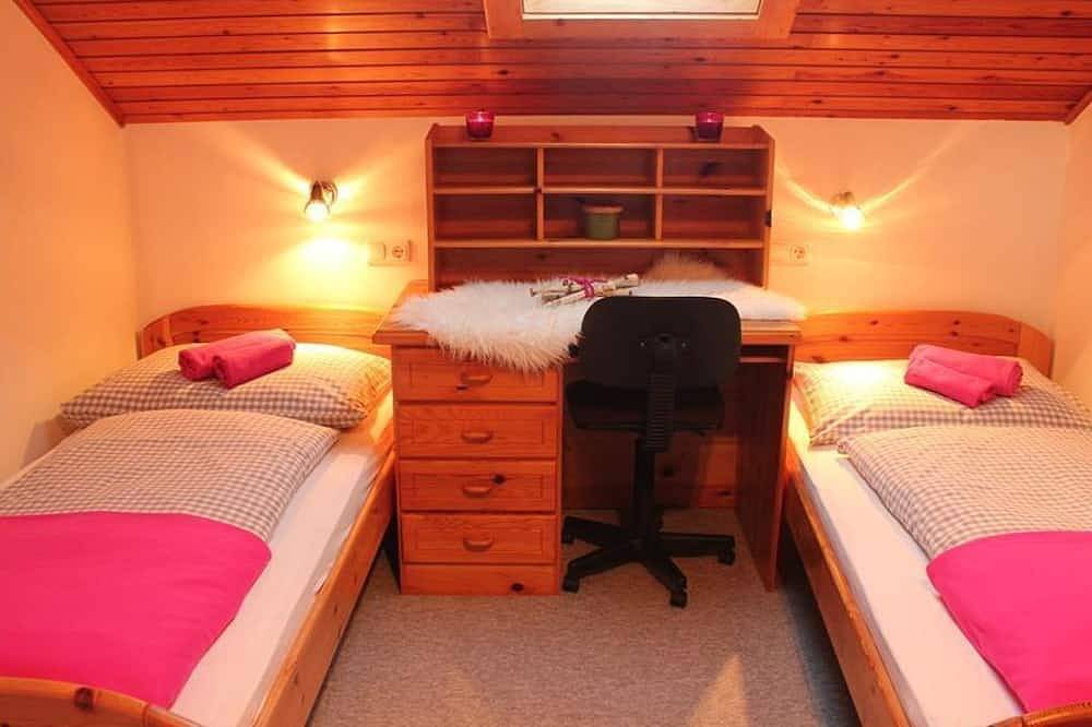 Apartment/2 Schlafräume/Dusche, Wc - Kreilgut - Urlaub am Biobauernhof in Vorderstoder, Totes Gebirge