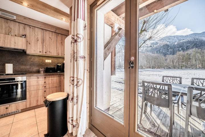Chalet „Triplex mit Pool – Sauna“ mit Bergblick, privatem Pool und privater Terrasse in Samoëns, Region Bonneville