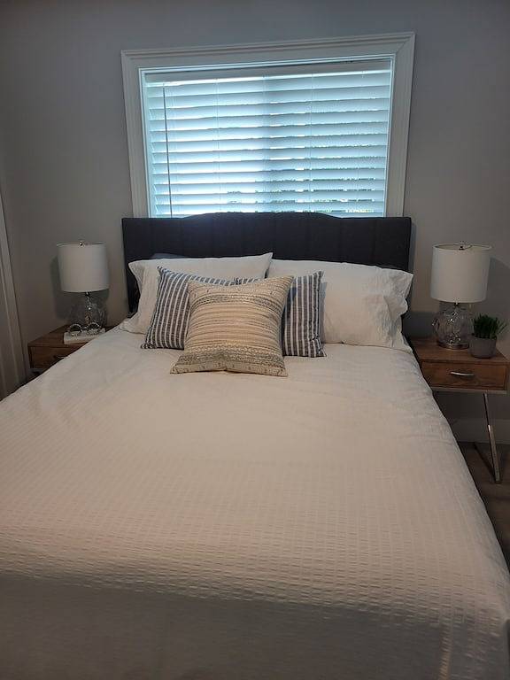 New Beach Retreat. less than 5min walk to the beach. in Fort Myers Beach, Estero Island