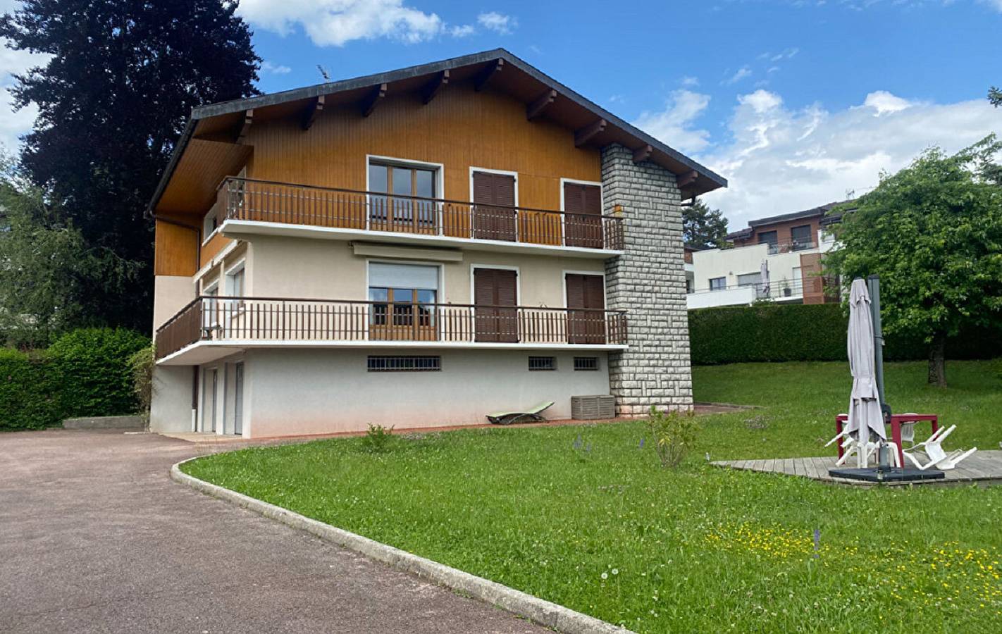 Ganze Wohnung, Le Vintage, grand appartement avec jardin proche d in Annecy-le-Vieux, Annecy (Gemeinde)