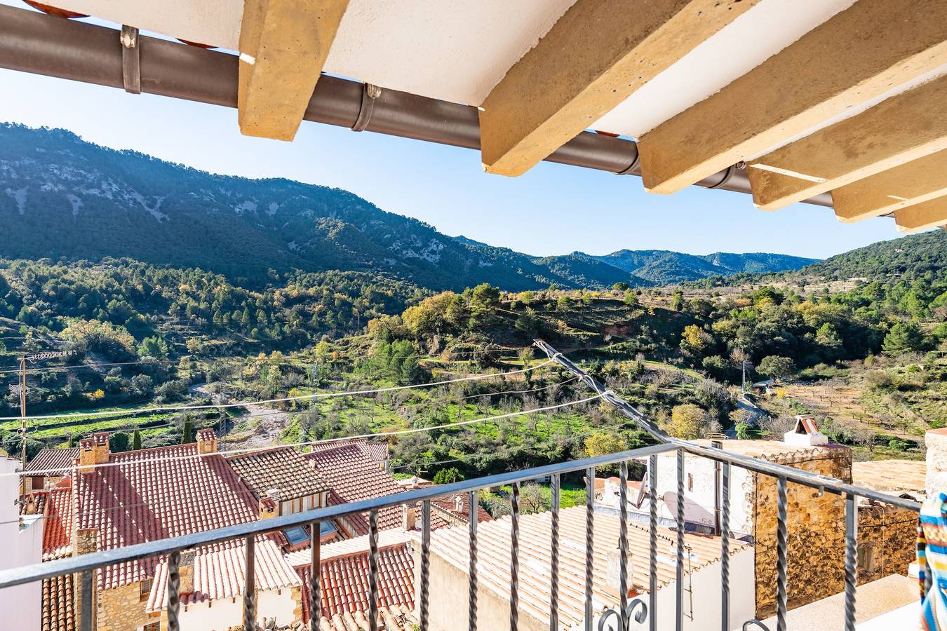 Casa rural 'Manolita 2' con vistas a la montaña, balcón y Wi-Fi in Puebla de Benifasar, Massis dels Ports
