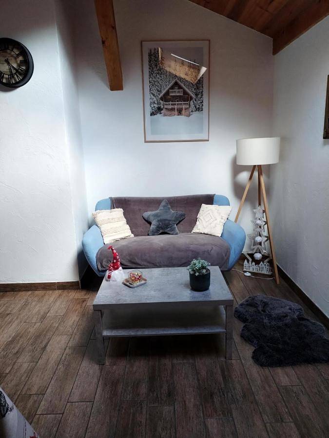 Gîte pour 2 personnes, avec terrasse à Magland - 4
