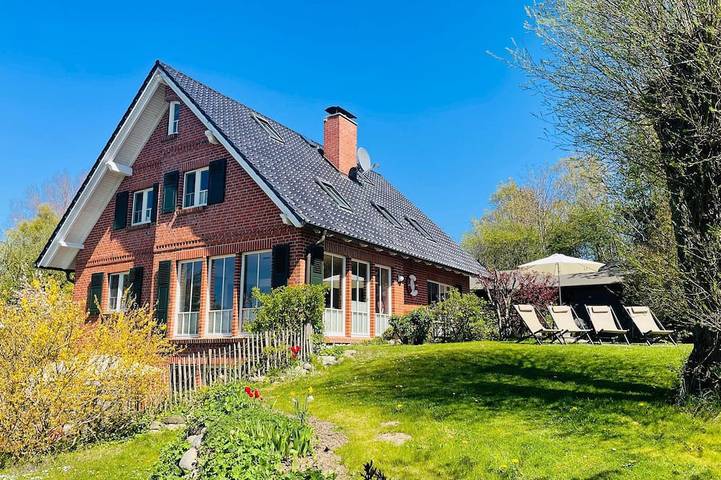 Ferienhaus für 13 Personen, mit Garten