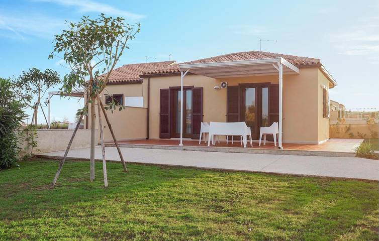 Ferienhaus für 3 Personen, mit Terrasse und Garten in Modica