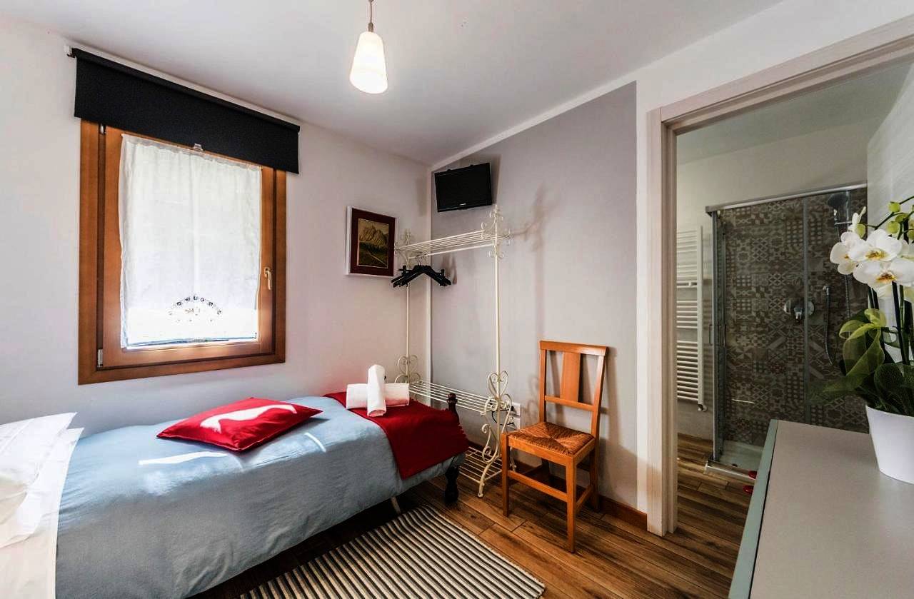 Single Room in Bassano del Grappa, Vicenza Provinz
