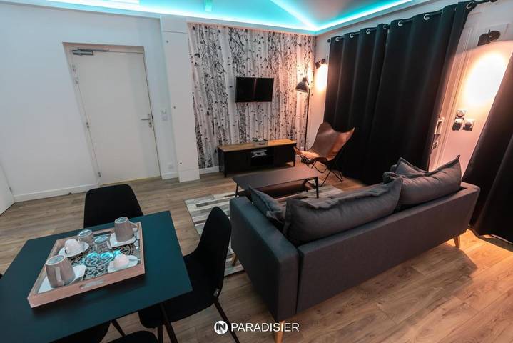 Location de vacances pour 4 personnes, avec terrasse, animaux acceptés à Villars-les-Dombes - 2