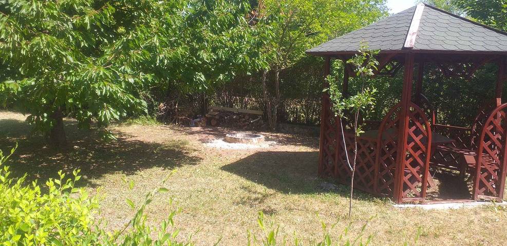 Ferienhaus mit Balkon und Gartenmöbel in Balatonalmadi, Plattensee nordufer