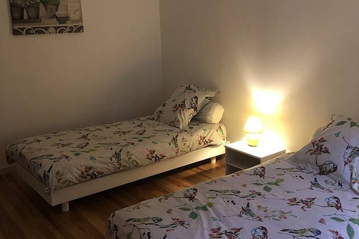 Location de vacances pour 6 personnes, avec terrasse et jardin à Aste-Béon - 3