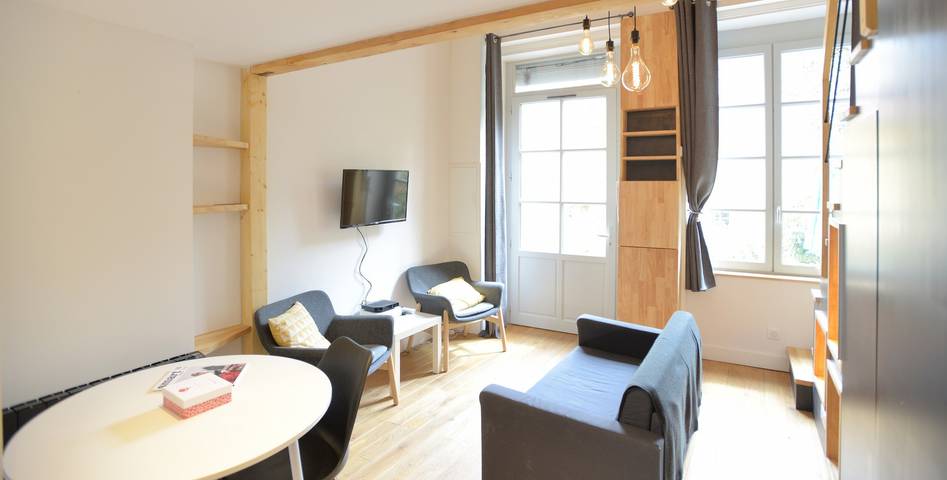 Studio for 2 personer, med have i Lyon