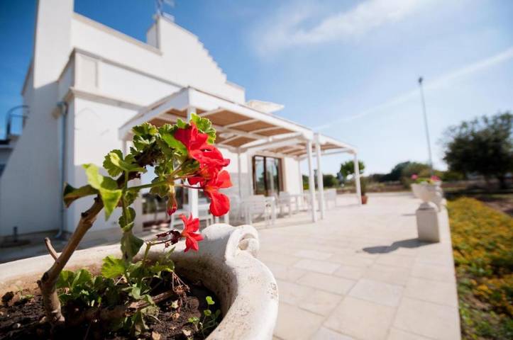 Villa per 12 persone, con Balcone e Terrazza nonché Piscina e Panorama a Cutrofiano