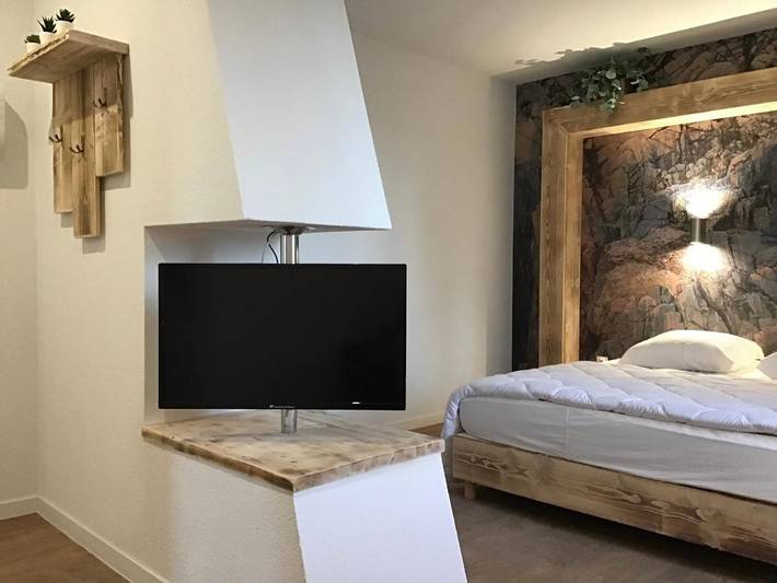 Location de vacances pour 2 personnes, avec piscine ainsi que jardin et vue à Saint-Paulet-de-Caisson - 4