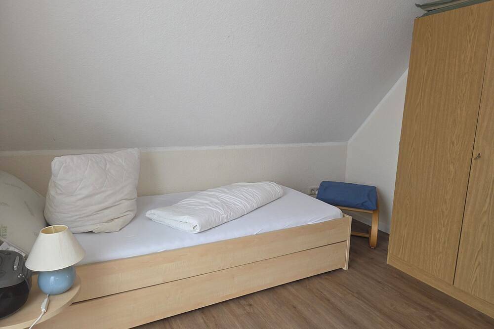 Ganze Wohnung, Oberwohnung in Westeraccum mit Balkon in Dornum (Stadt), Dornum