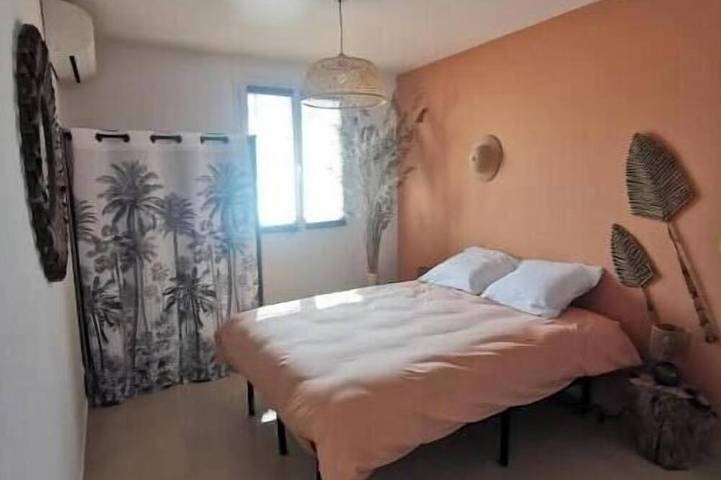 Appartement 2 chambres avec terrasse, piscine et jacuzzi près du centre in Le Cannet-des-Maures, Région de Draguignan
