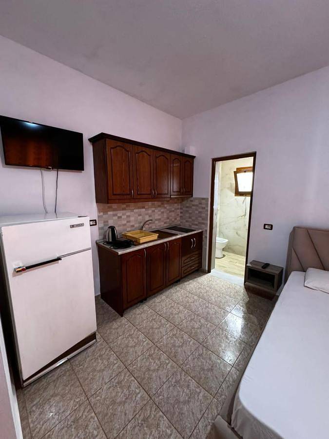 Location de vacances pour 2 personnes, avec vue et jardin dans Ksamil - 4