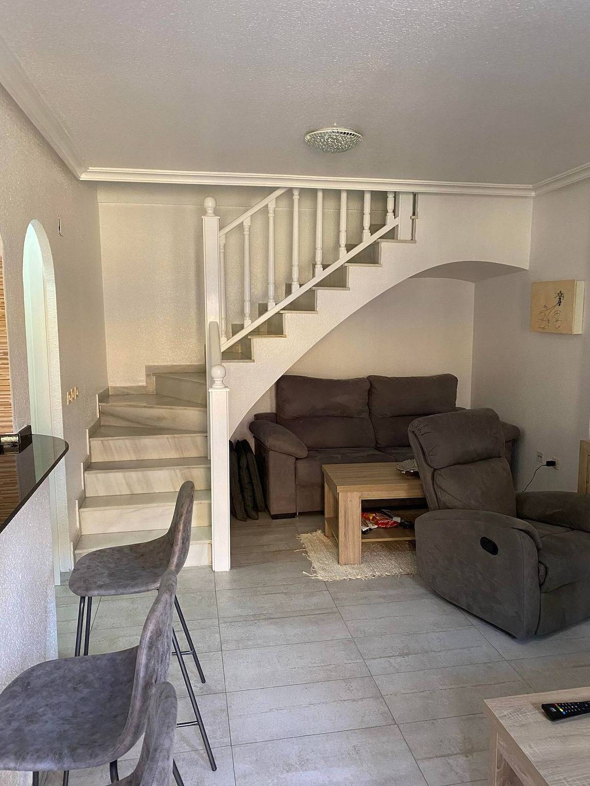 Appartement entier, Spacieux appartement de 4 chambres près de la plage de La Mata in Torrevieja, Costa Blanca