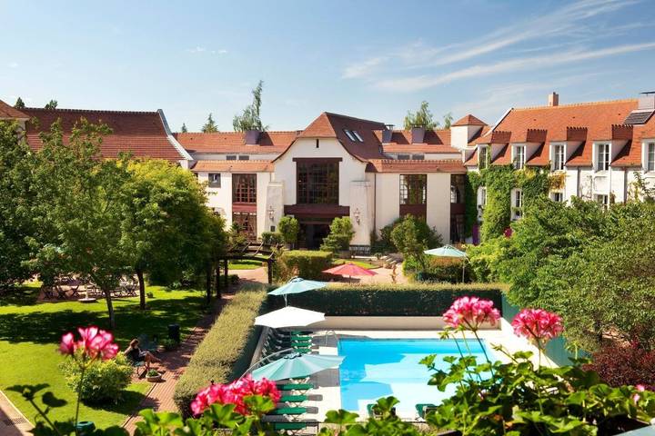 Hôtel pour 3 personnes, avec vue et piscine ainsi que jardin et sauna, animaux acceptés