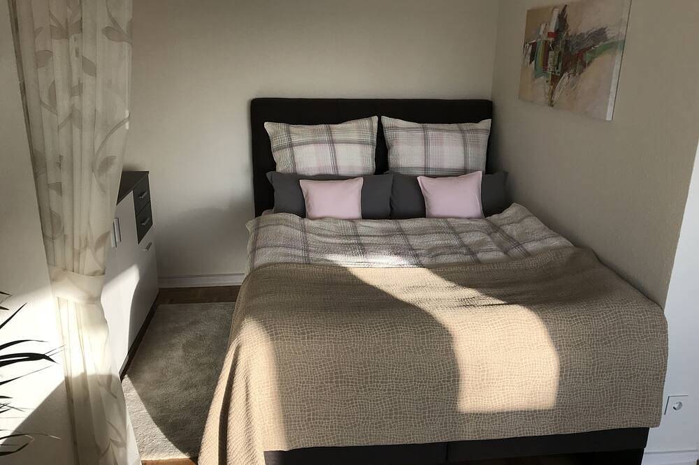 Ganze Wohnung, Apartment mit Sonnenbalkon Sankt Augustin Zentrum in Niederpleis, Sankt Augustin