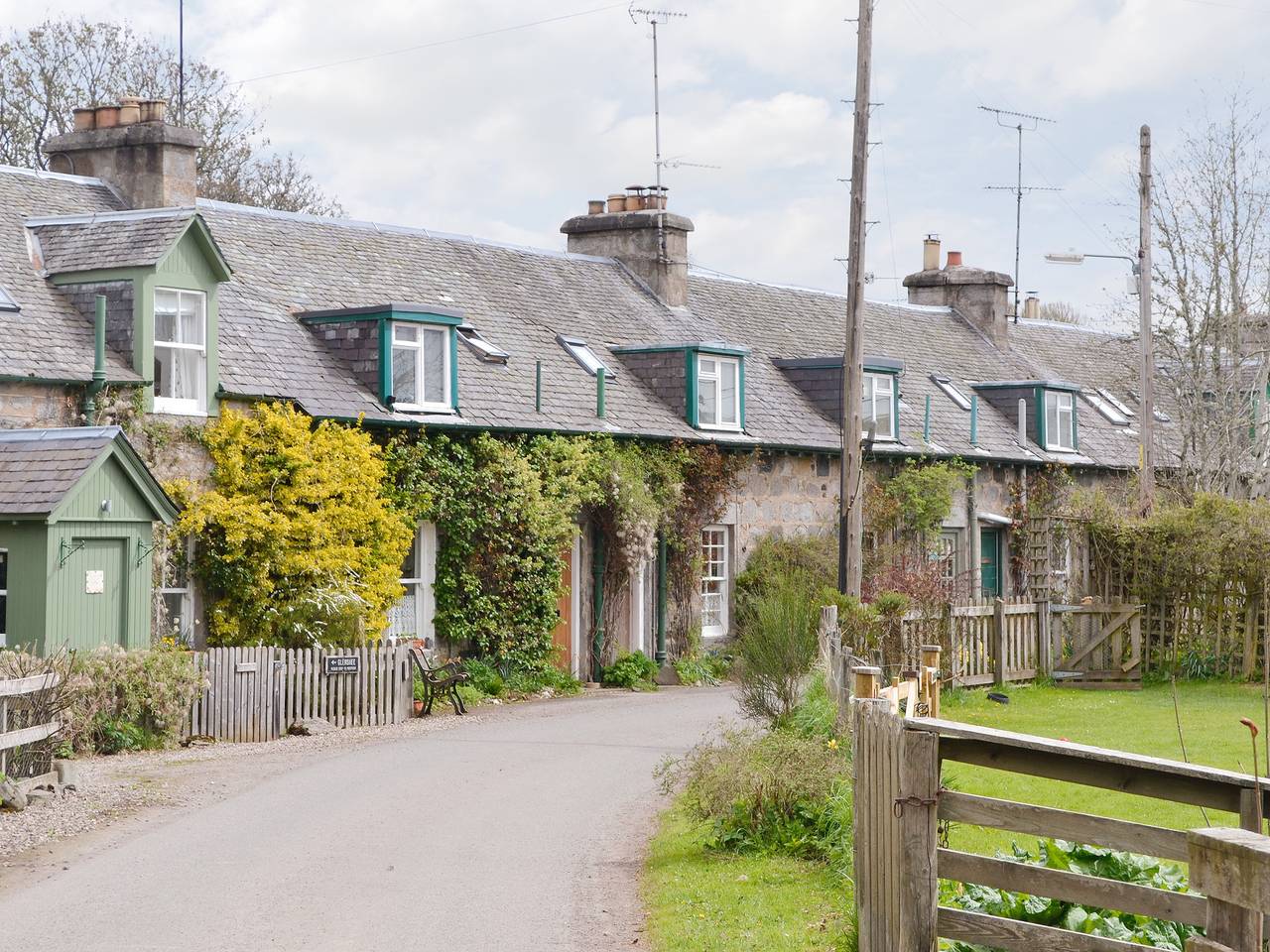 Larch Cottage in Glenshee, Perthshire