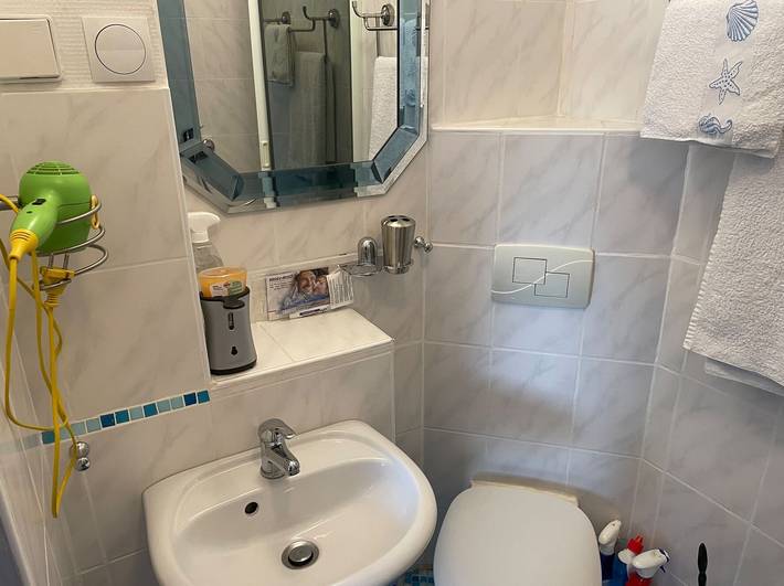 Ganze Wohnung, Ferienwohnung 'Einzelzimmer Business Kättner' mit Wi-Fi in Kirchrode-Bemerode-Wülferode, Hannover