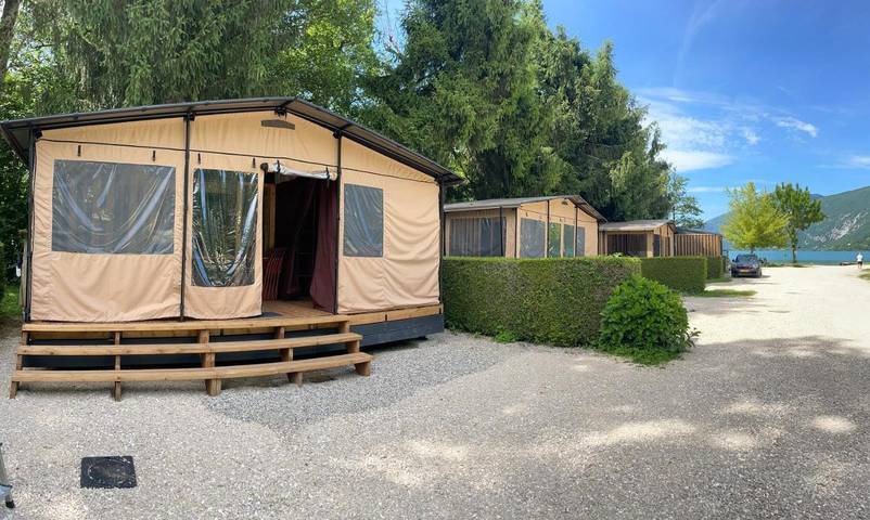 Location de vacances pour 5 personnes, avec jardin, animaux acceptés à Lépin-le-Lac - 3