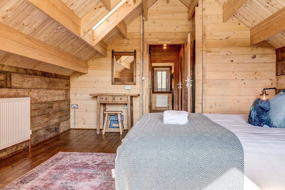Bluebell Lodge | The Ridgeway Holiday Let | 3 Beds & Sleeps 6 in Crowmarsh, North Wessex Downs