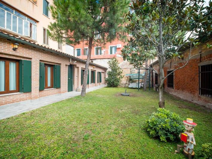 Apartament wakacyjny dla 4 osób, z Taras i Ogród oraz Widok w Murano