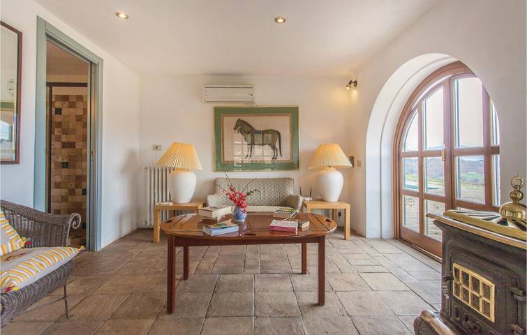 Gemütliches Apartment mit Pool, Terrasse und WiFi in Castiglione in Teverina, Viterbo Provinz
