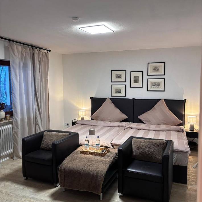 Ferienwohnung für 5 Personen, mit Terrasse und Garten sowie Ausblick in Sulz am Neckar