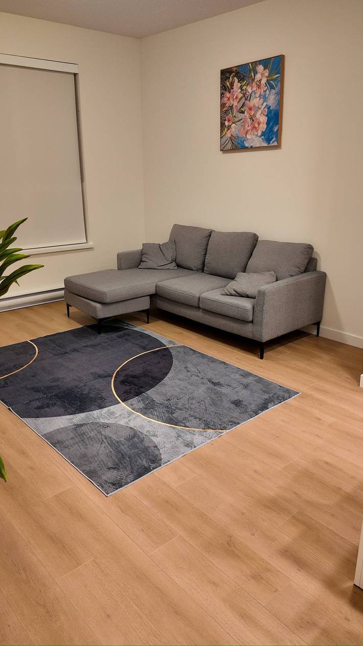 Ganze Wohnung, Moderner Rückzugsort in Surrey Stilvolles Apartment mit voller Barrierefreiheit in Surrey (BC), British-Columbia