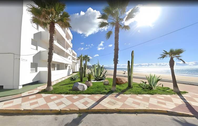 Beach rental for 4 people, with pets in Spain